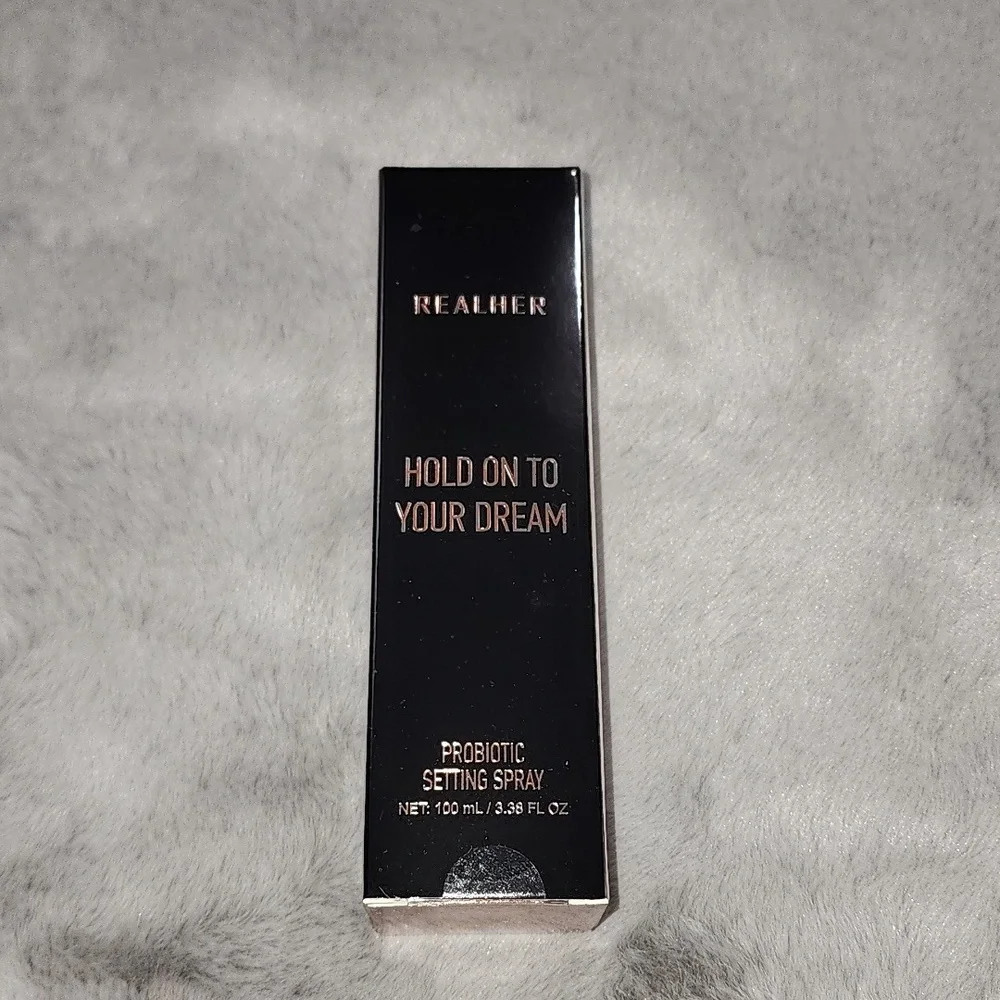 NIB Realher Hold On‎ To Your Dream Probiotic Setting Spray